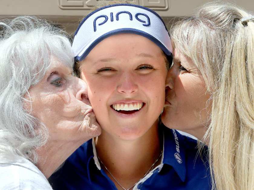 OttawaCitizen's tweet photo. Smiths Falls golfer Brooke Henderson named Canadian Press female athlete of year https://t.co/xXMOcf7MPB #ottsports https://t.co/5P2oS1QLGw