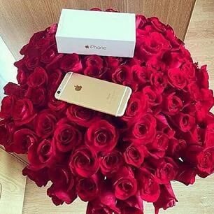springbian's tweet photo. 37. Con cual de estos regalos te gustaría que te sorprendan? https://t.co/QwCu6JWWWz