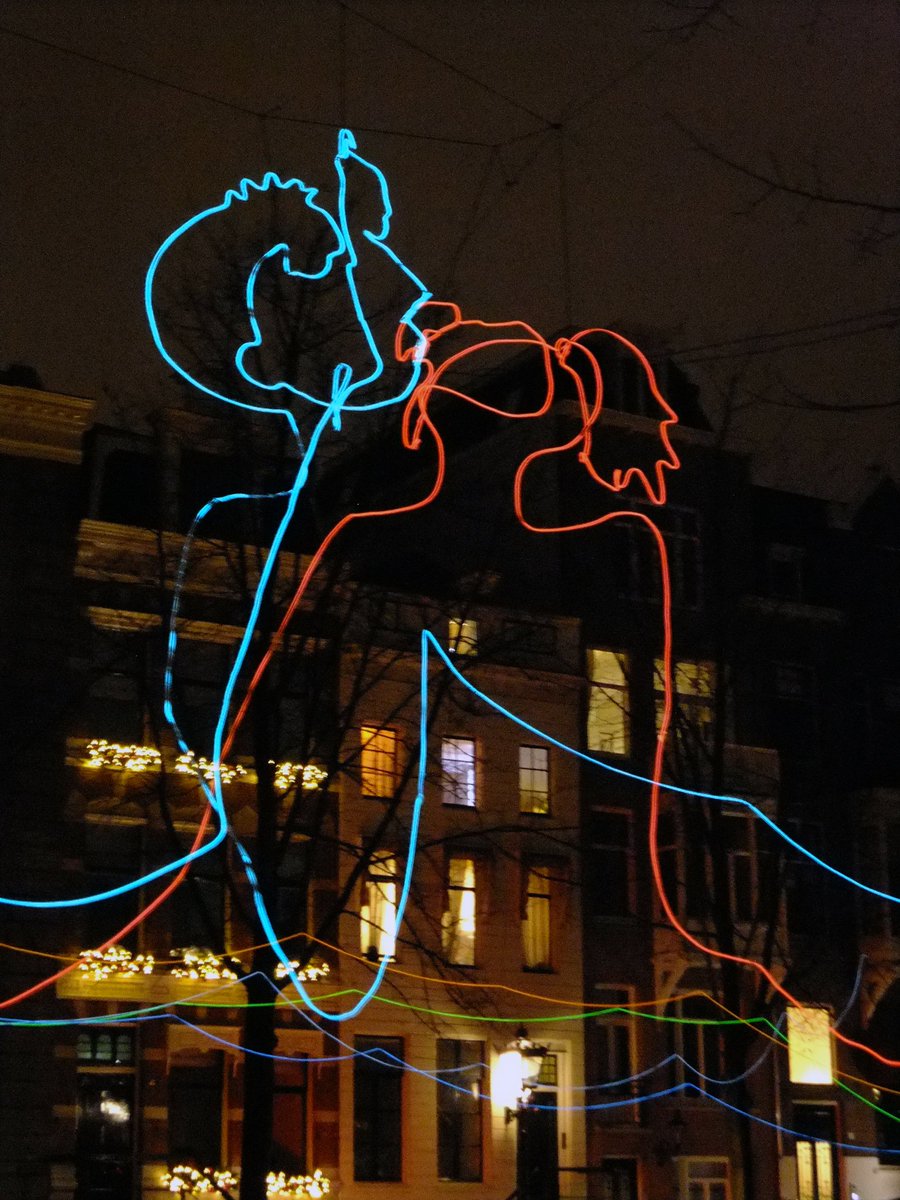 jeshen's tweet photo. #ALW15 gisteren in Amsterdam @AmsterdamLight https://t.co/HHwfHYGkL3