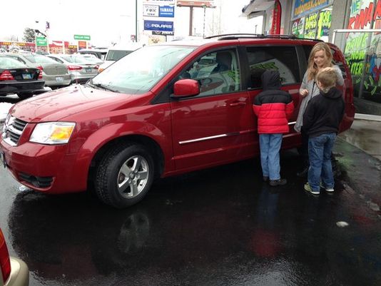 KREM2's tweet photo. #KREMGoodNews A dealership donated a brand new car to a family in need over the Christmas https://t.co/uFVD3VMqwP https://t.co/4JJCo3ahiC