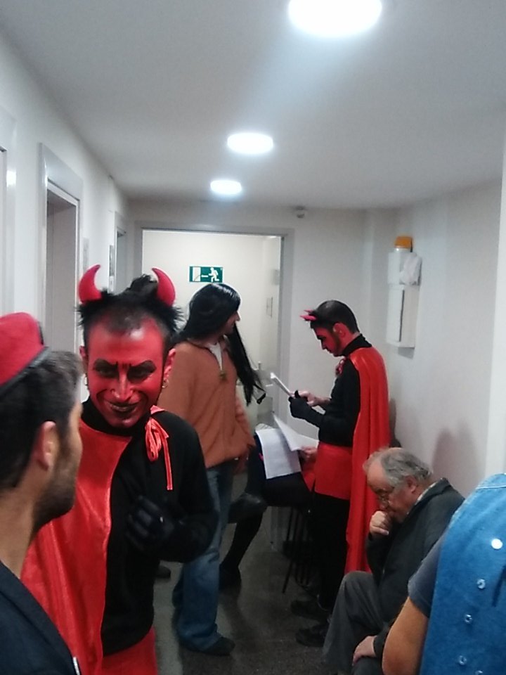 PShowboys's tweet photo. Mitja part dels pastorets :-) https://t.co/EZt2Pd0UVp