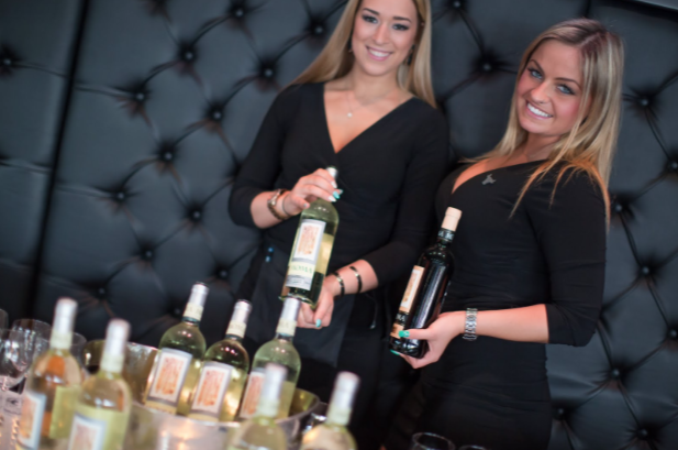 HoustonResto's tweet image. Tout est prêt, on vous attend pour faire le party ! 🎉🎉🎉