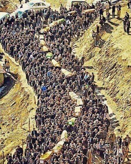 porxelek56's tweet image. Gayrı eşkiyaya çıkar adımız,
Kaçakçıya,
Soyguncuya,
Hayına..
Ahmed Arif 
#Roboskiyiunutmayacağız