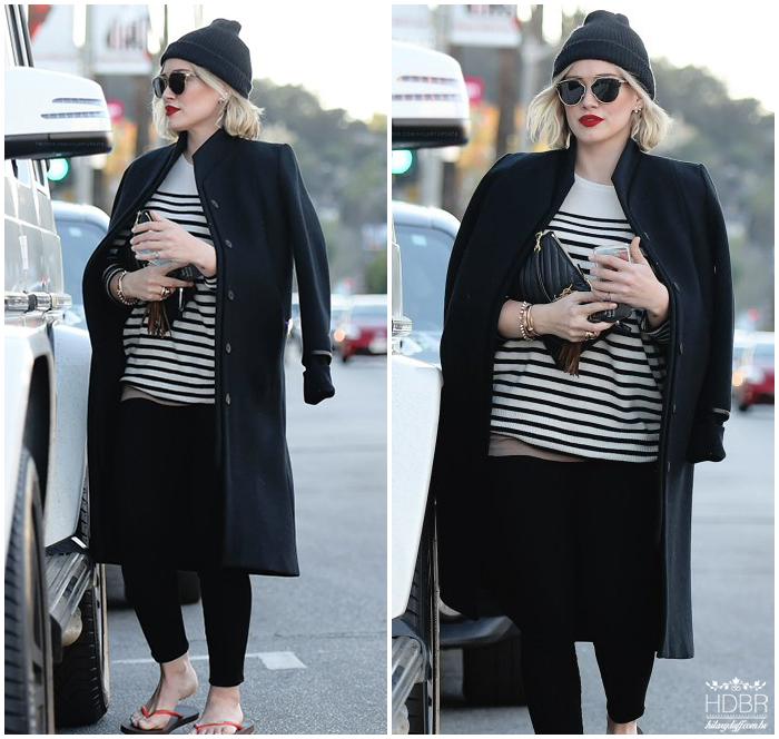 HDuffSupport's tweet photo. December 26th Candids: @HilaryDuff shopping on Ventura Boulevard in LA https://t.co/lhiOcRTX0H https://t.co/D1n2P8Yt7T