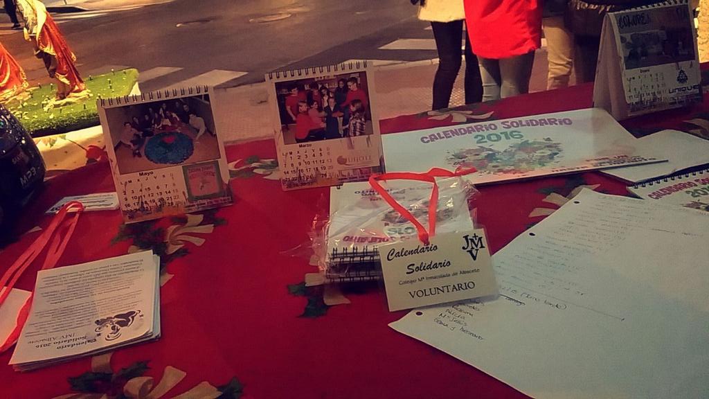 JMVAlbacete's tweet photo. Aqui seguimos con la campaña de calendarios solidarios 2016!! Os esperamos en el colegio de 11 a 13 y de 18 a 20!! https://t.co/rVYIJteSHR