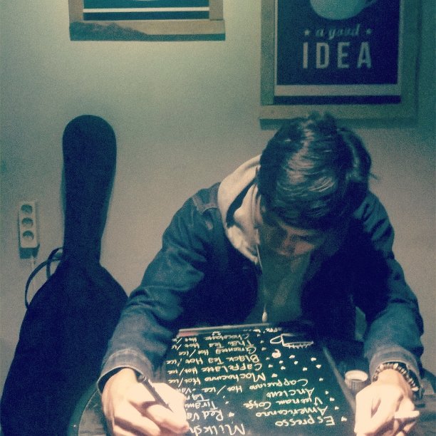 return_live's tweet image. Perpanjang kontrak jomblo sampai 2017