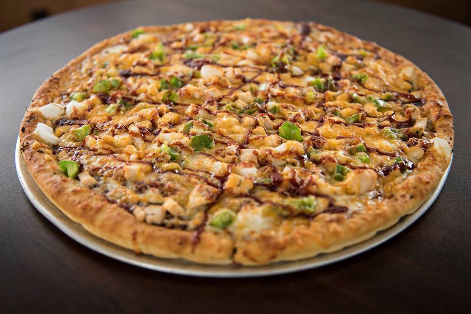 LamplighterOC's tweet photo. It is chilly outside! Come warm up at the Lamplighter with a burger, a sandwich, or one of our delicious pizzas! https://t.co/vTCyjjGEee