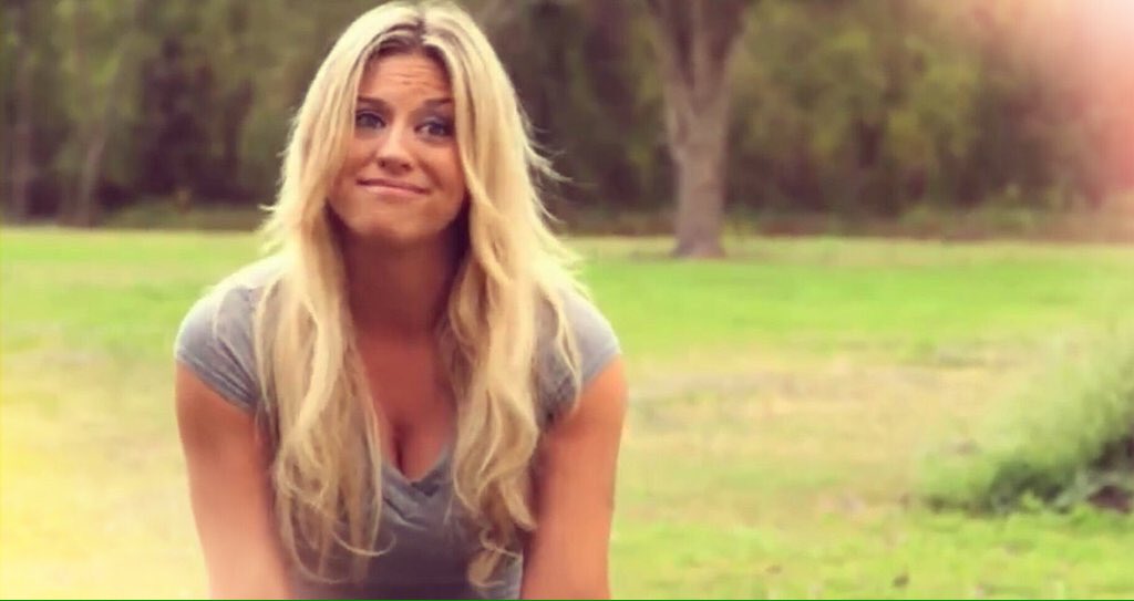 Happy Birthday to TNA Knockout Taryn Terrell 