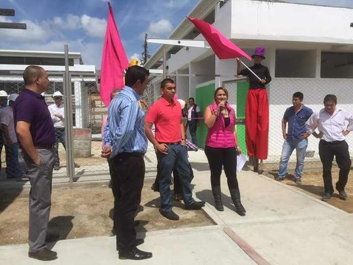 SandraPHurtadoP's tweet photo. #MaratónDeObras El amor en política se demuestra con presupuesto Este fue un gobierno de obras Cumplimos a Quimbaya https://t.co/OMC0wcTUZP