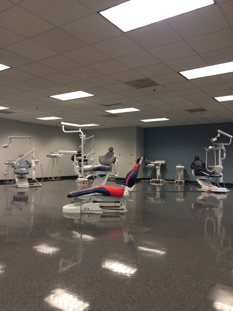 EngleDental's tweet photo. Our showroom at the Engle main office 😎 #engledental https://t.co/DDOTz5fANs