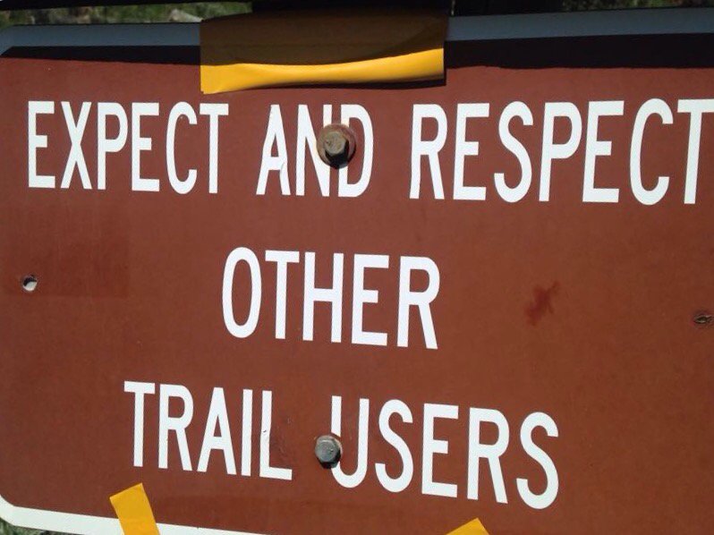 solitudeoyo's tweet photo. #2016 #trailrunning #hiking #mtb #singletrack #resolutions #solitude #bike #hike #run #respect #etiquette https://t.co/YVO01Yuae7