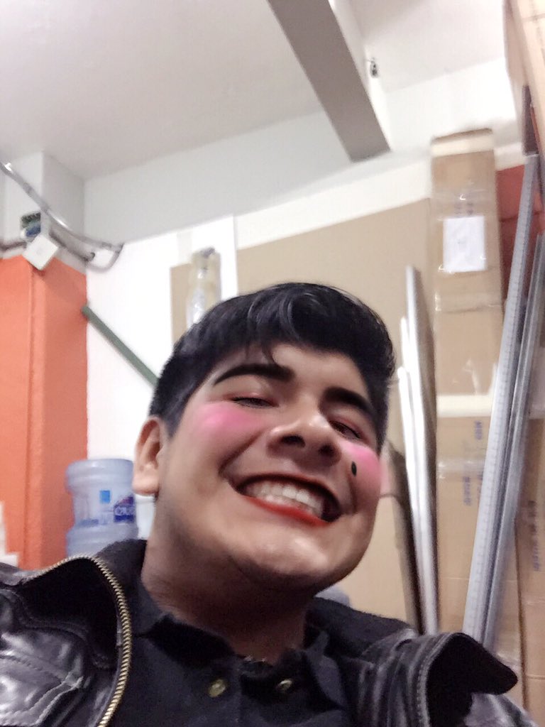 AnaR_SG's tweet photo. @AcousticLuis jajajaja https://t.co/qBocjAjMJW