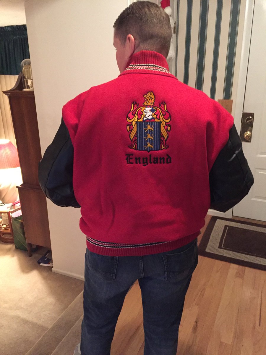 CREngland's tweet photo. Retro million miler jacket! How many of you sport one of these? #MillionMilerMonday #CRE2015 https://t.co/sQ8O5M5lOP