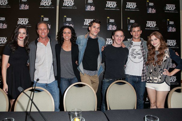 TeenWolfHW's tweet image. RT and Follow who RTs #TeenWolfFollowParty