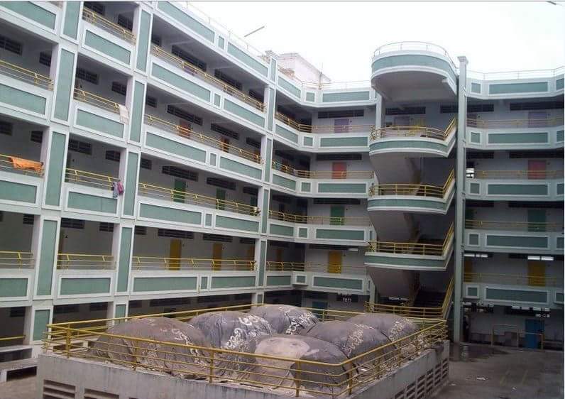 VenkateshVeera's tweet photo. airport campus... #vikas #vizag #2004 #interfirstyear #431 #memories https://t.co/deSKZsvT27