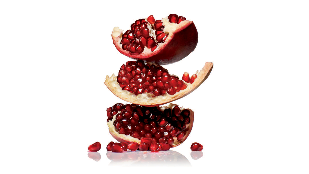 MensFitnessX's tweet photo. Here’s why pomegranate polyphenols are great for you. https://t.co/pXBUhlPV0a https://t.co/wG6UB6uP3J