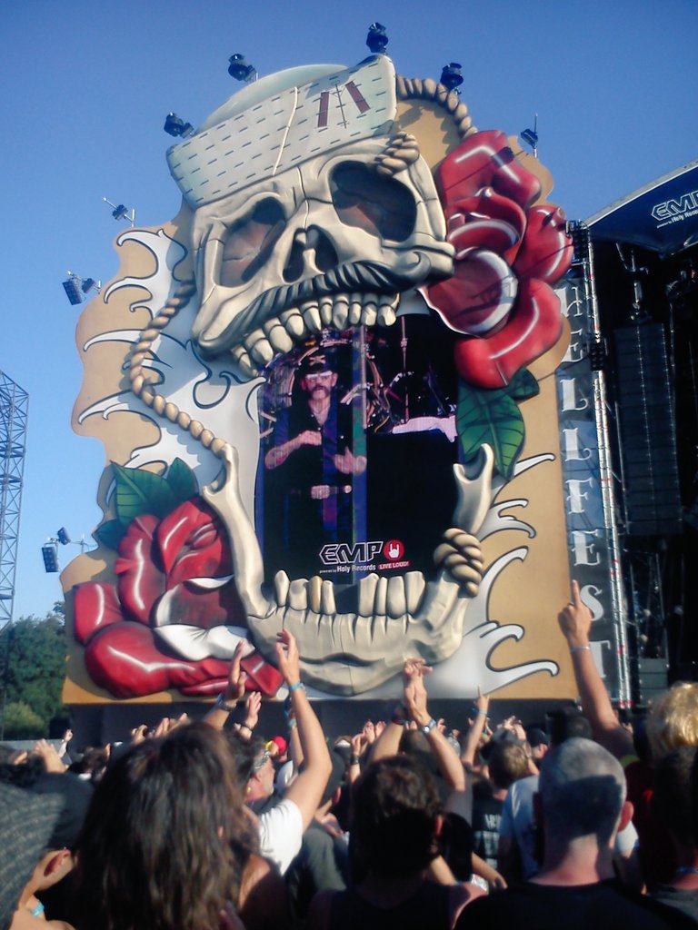 Born to lose
Lived to win
#RIPLemmy