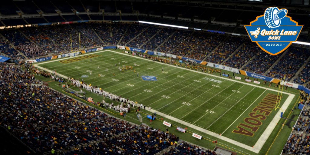 GameAboveBowl's tweet photo. Thank you to all the fans who came out to @fordfield tonight! What an amazing turnout. https://t.co/6xXP3wEIWf