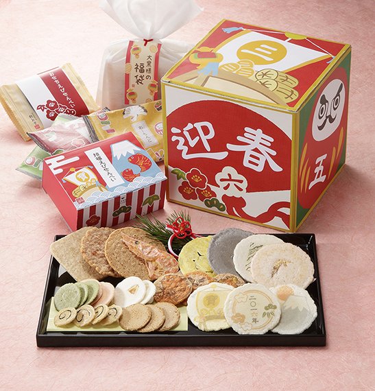 小田急百貨店 新宿店 公式 年末年始のてみやげにオススメ 桂新堂 の 迎春えびせんべい 17袋入 2 160円 税込 おめでたい かわいらしいパッケージで笑顔もお届け O 小田急百貨店新宿店本館地下2階でどうぞ T Co Alavaxn0dh