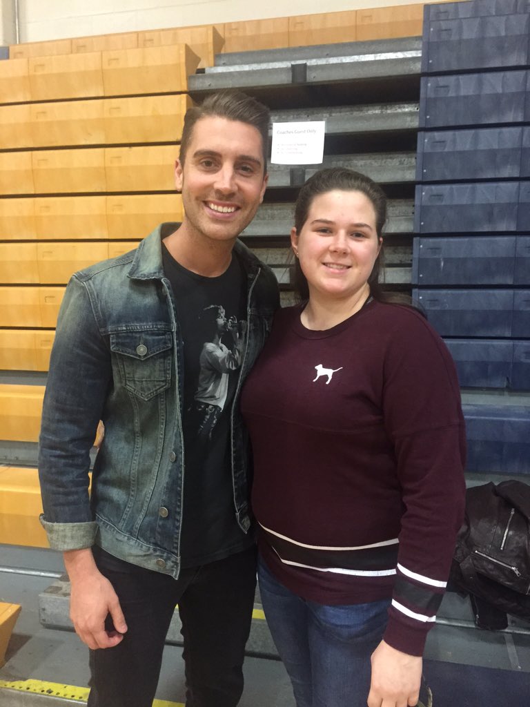 sammqt's tweet photo. Thank you @nickfradiani great to see you tonight watching East Haven! https://t.co/gosmlibQs1