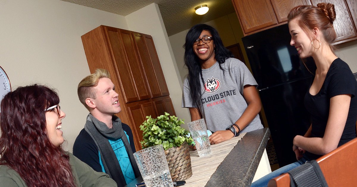 $1K off 2016-17 Coborn Plaza Apts rent &amp; FREE heated parking. Priority sign-up ends Jan. 1. scsu.mn/1HXsXGn