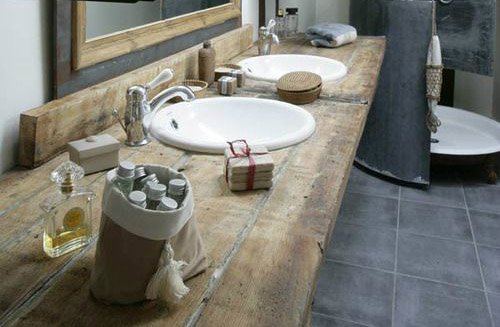 RTPbyCraftmark's tweet photo. Don’t forget to incorporate #Reclaimedwood in the bathroom #remodel! Discover how >> https://t.co/KQQM72wCyw https://t.co/dSHaQ8NDYA