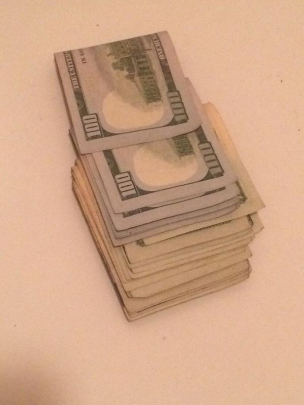 ItsJ_Cole's tweet photo. #RETWEET for Good Luck ☺️💰 https://t.co/S05E6YMvuA