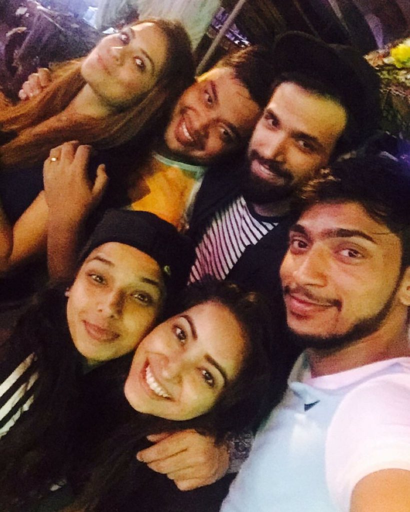 Embedded image permalink