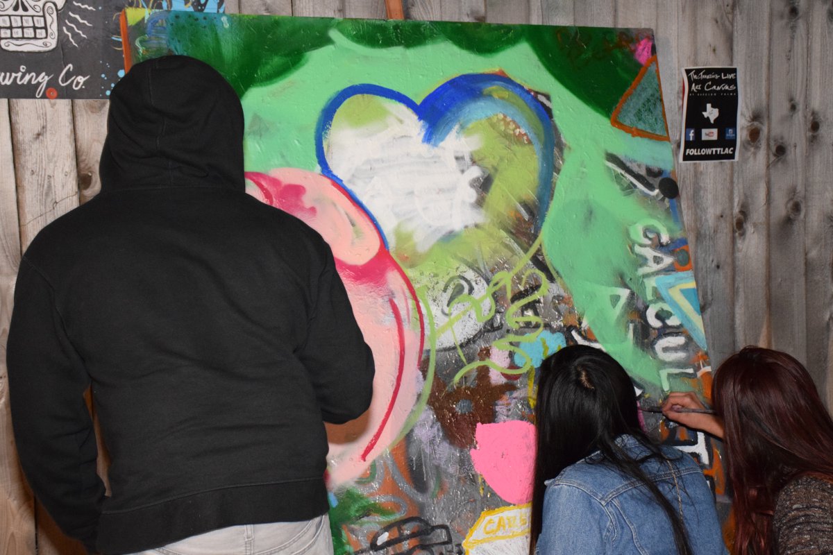 northsidearts's tweet photo. @northsidearts Arts Kick-Off Celebration: Pictures captured by @nearnort #northsidearts #houarts #iAmNorthside https://t.co/jLmRDBuJYj