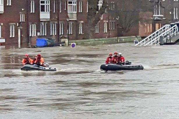 LivEchonews's tweet photo. Merseyside firefighters sent to York with lifeboats to tackle floods https://t.co/HsDtoYwplG https://t.co/o2KgEMSr7E