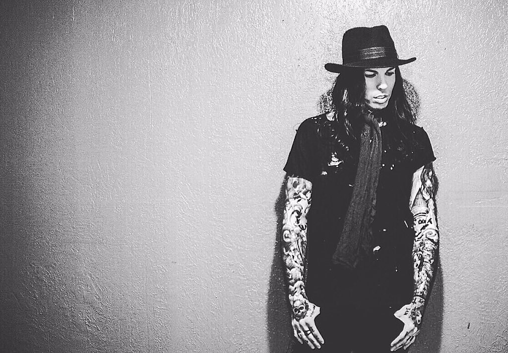 TheRealVEBand's tweet photo. Listen to "Black Betty" streaming on YouTube https://t.co/IB3QWATrjA https://t.co/LMEkEIeEvz