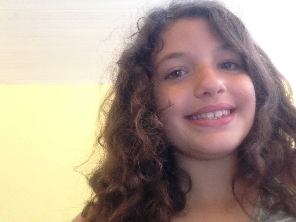 carolchanber's tweet photo. #cumplicesdeumresgate https://t.co/CW4gCxbmpb