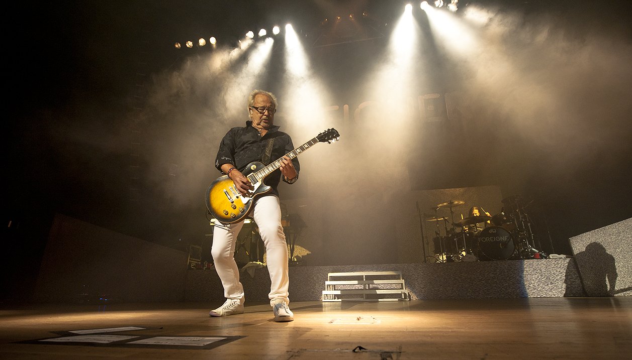 Mick Jones (TheMickJones) / Twitter