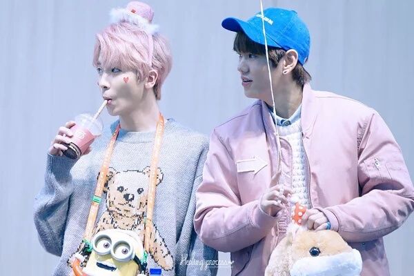 chillkpop's tweet photo. [101] up10tion xiao + hwanhee aesthetic https://t.co/vvTNslyjxx