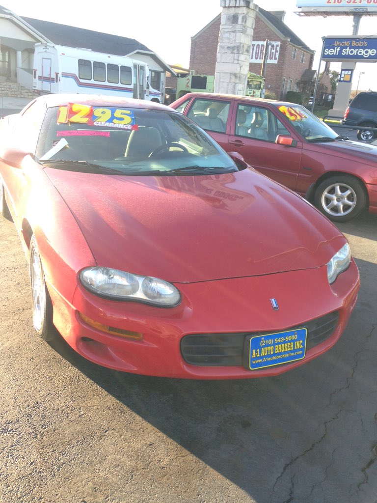 Dreamlander2004's tweet image. Another1, welcome to the family, 2000 Chevy Camaro! #GangGang #ChevyCrew