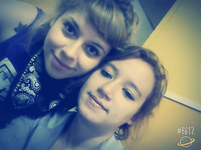 analia20122's tweet photo. Con mi tía ❤ https://t.co/w38lvnb324