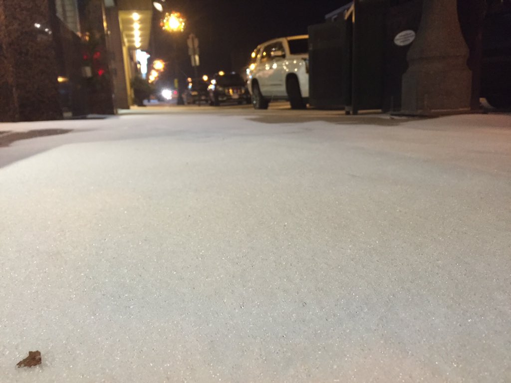 Lots of ice pellet accumulation here in Listowel but not a lot of snow. Transition to freezing rain soon. #onstorm