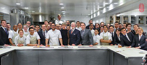 ulteriorepicure's tweet photo. And finally, Day 12: personal sentiments & @ckostow at #12Days2015 at @TheRestaurantMW. https://t.co/SBwMePztqA https://t.co/8RklKzZcGg