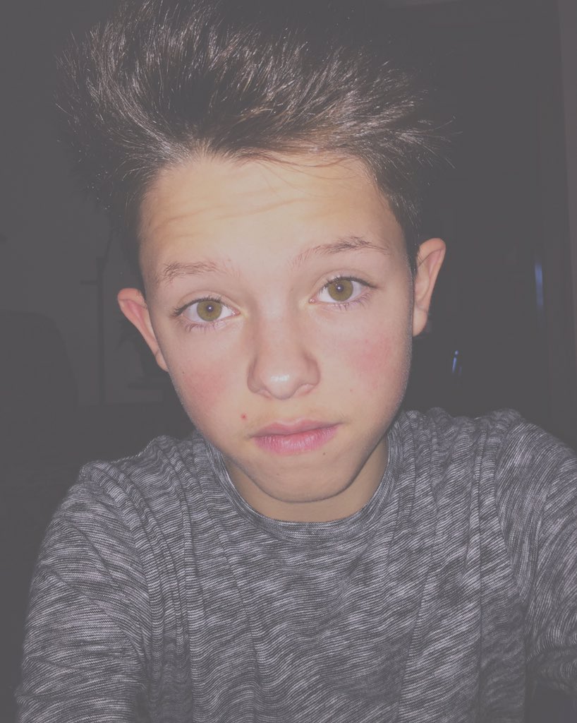 jacob sartorius on twitter we should date https t co