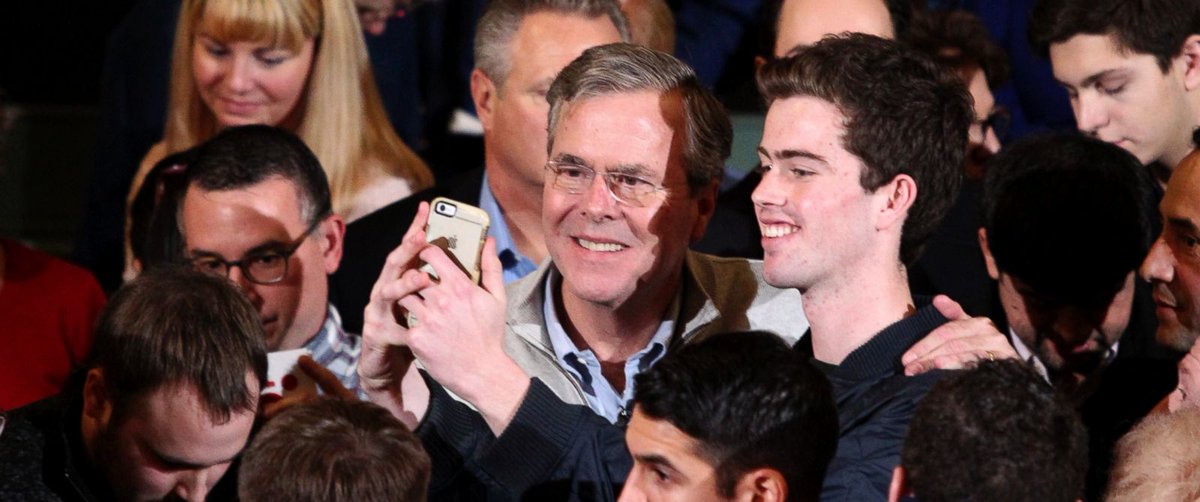 ABC's tweet photo. WATCH: Jeb Bush gives a selfie lesson: “It’s cooler to do it diagonally” https://t.co/wljWqewLNQ - @ABCPolitics https://t.co/RNPL7Vk4WK
