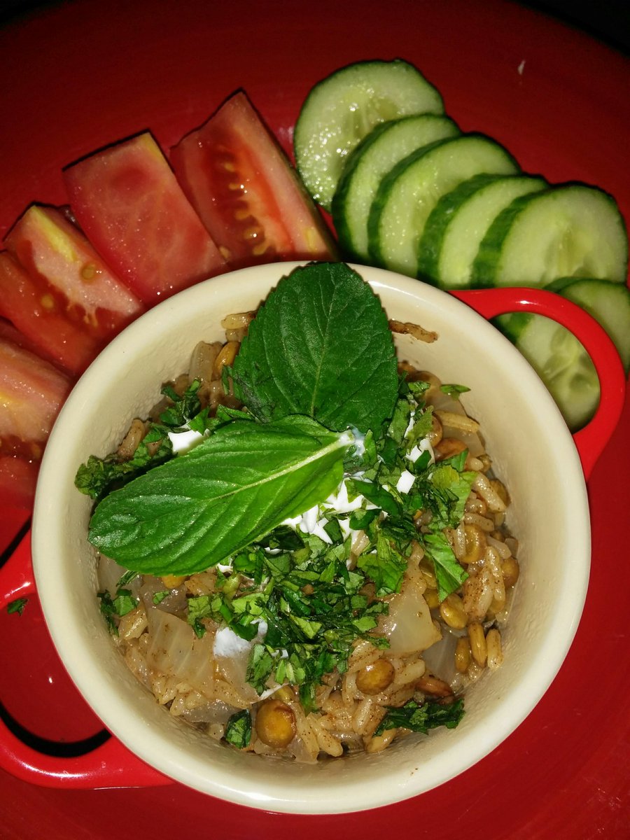 thewrkngstudent's tweet photo. Felt like Lebanese tonight! Lentil Pilaf, recipe coming soon!  #cleaneating #theworkingstudent #healthy https://t.co/LNlDxniBWz