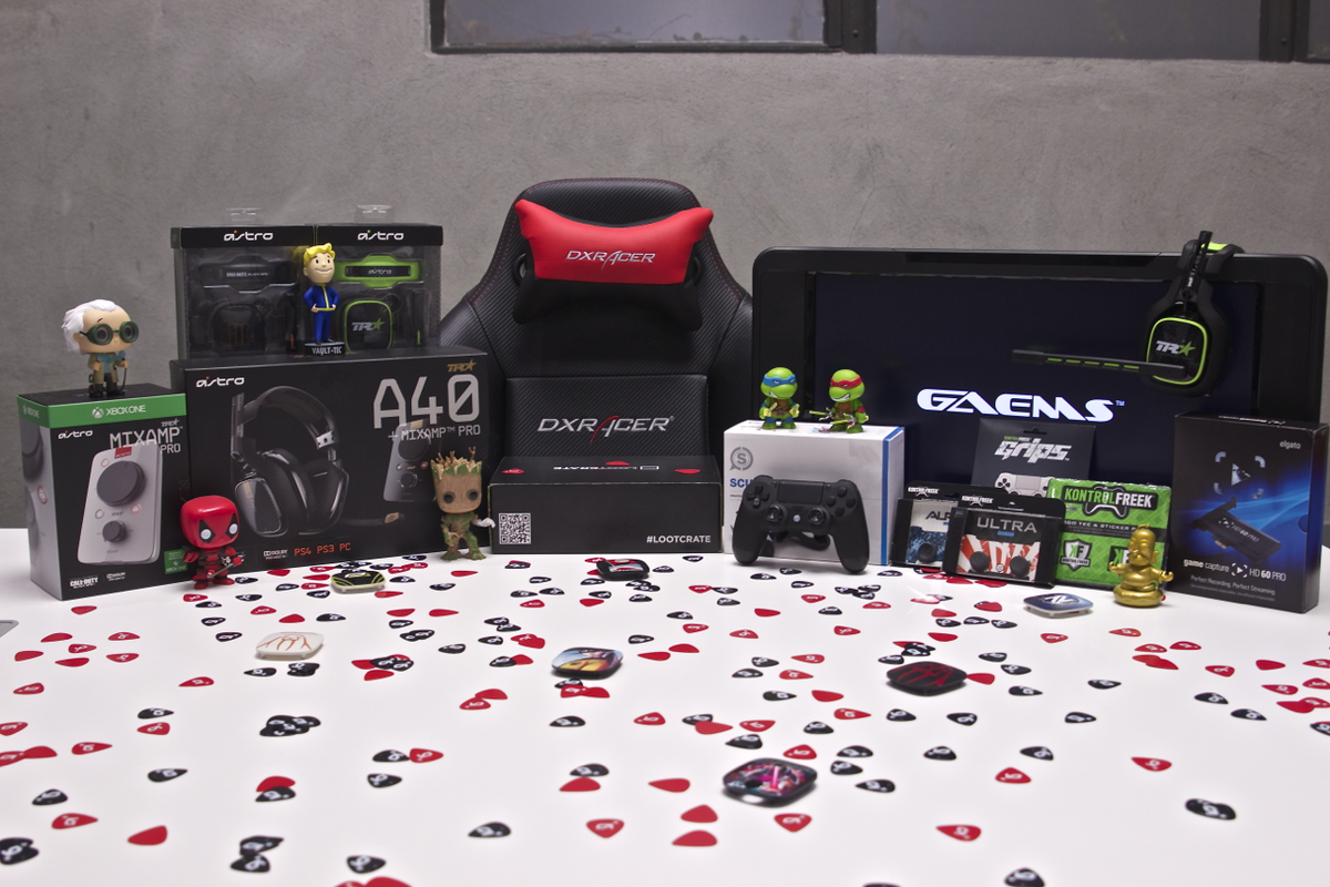 ASTROGaming's tweet photo. WIN IT ALL!

SCUF
Elgato
GAEMS
DXRacer
Loot Crate
Kontrol Freek
#ASTROfamily 

RT &amp; Enter: https://t.co/osWIzF1wZ0 https://t.co/wBE0wYdzxM