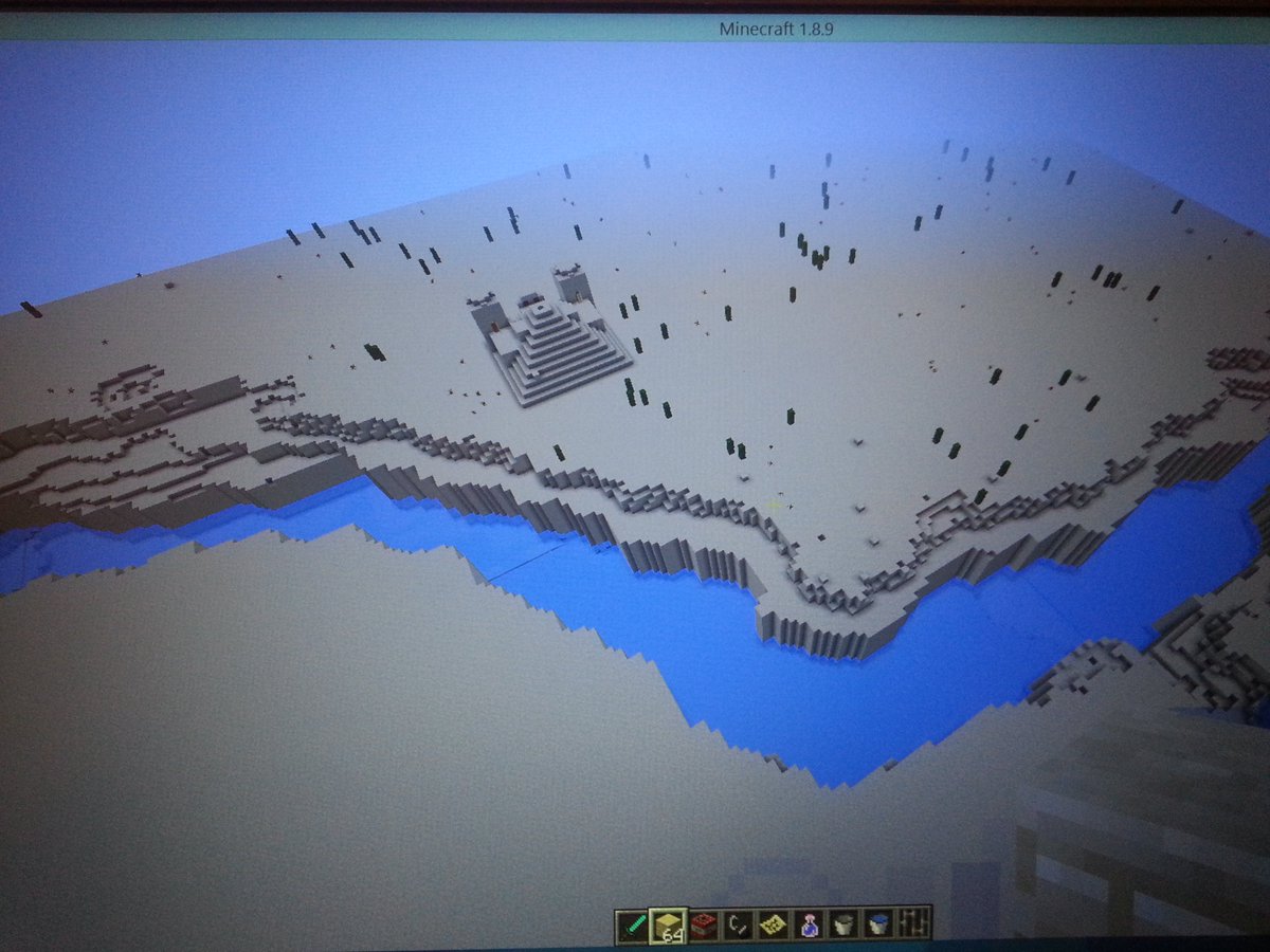 actual_kas's tweet photo. River is nearing completion. #minecraft #endlessands https://t.co/bHaEOEmotM