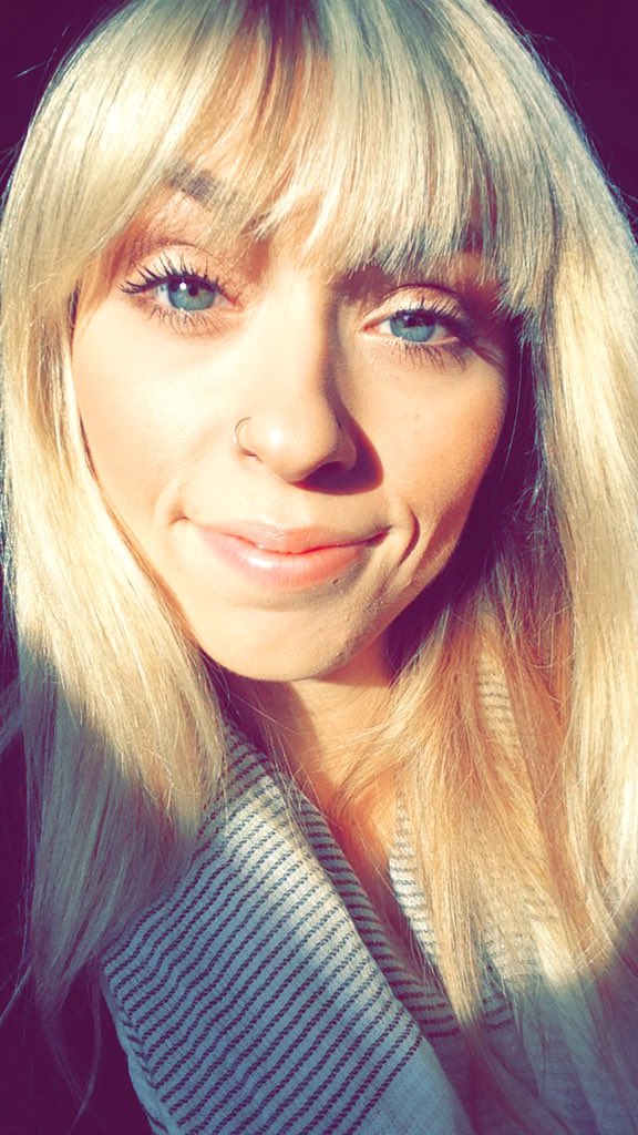 aLeeshbeech's tweet photo. I got some green mudafcn eyes doe https://t.co/fd8kLutokU