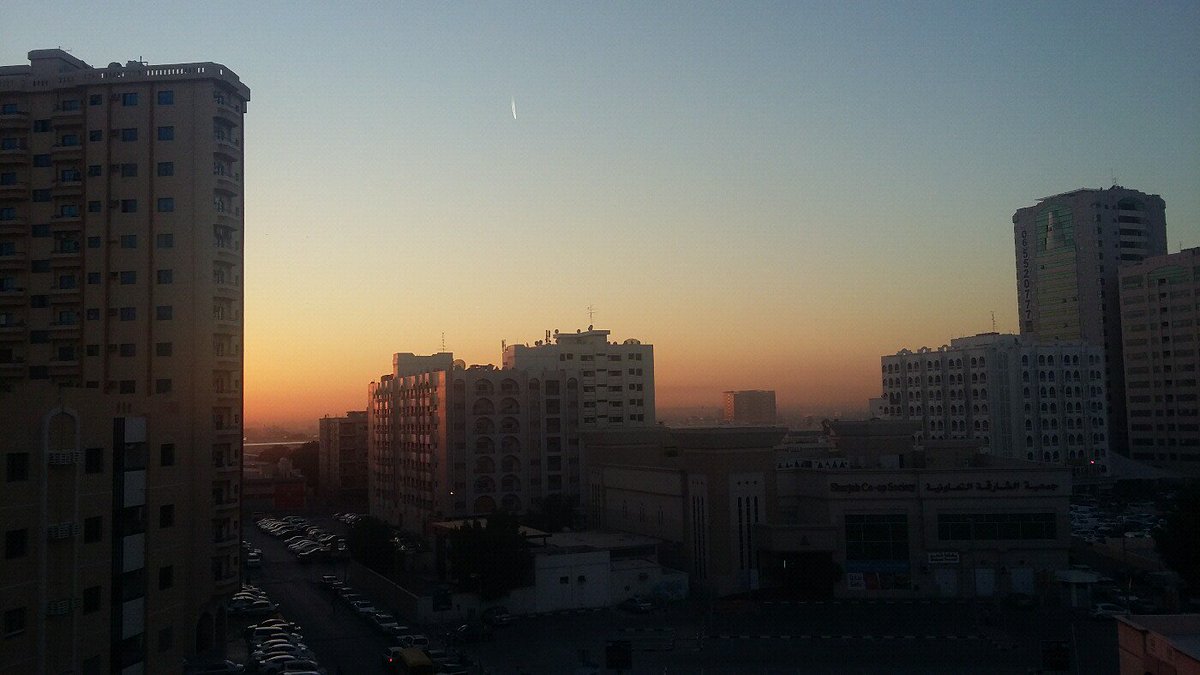 vinothaSJ's tweet photo. @GulfNewsTV. Is there a meteor shower in uae.. I am spotting 2 meteor for the past 1 week in morning in sharjah https://t.co/JlxKFC1hPy