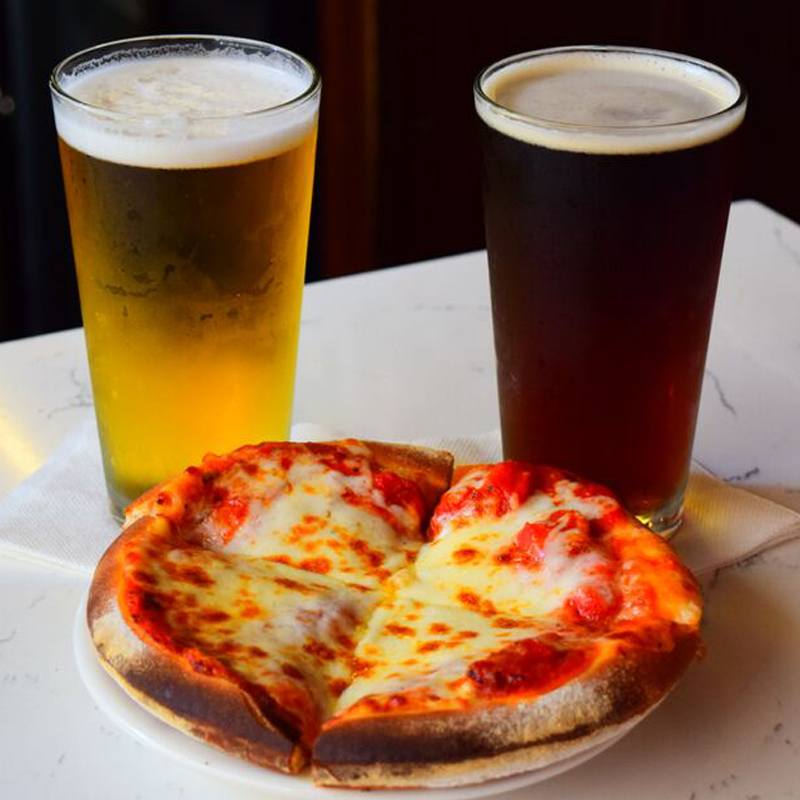 33Taps's tweet photo. #HappyHour is still going on over here, come have some fun!
#33TapsLA #Hollywood https://t.co/zLE4hCm2uu
