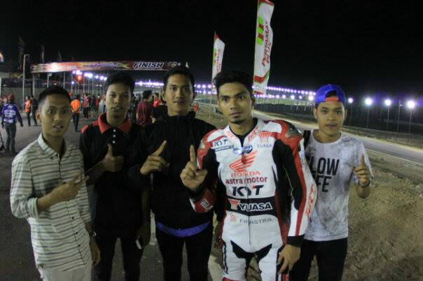 With andi farhat juara region 5 sulawesi