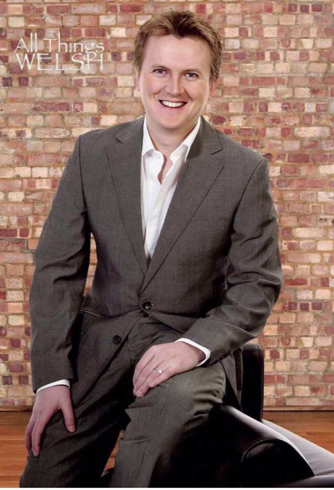 Happy 45th birthday to Aled Jones ( 