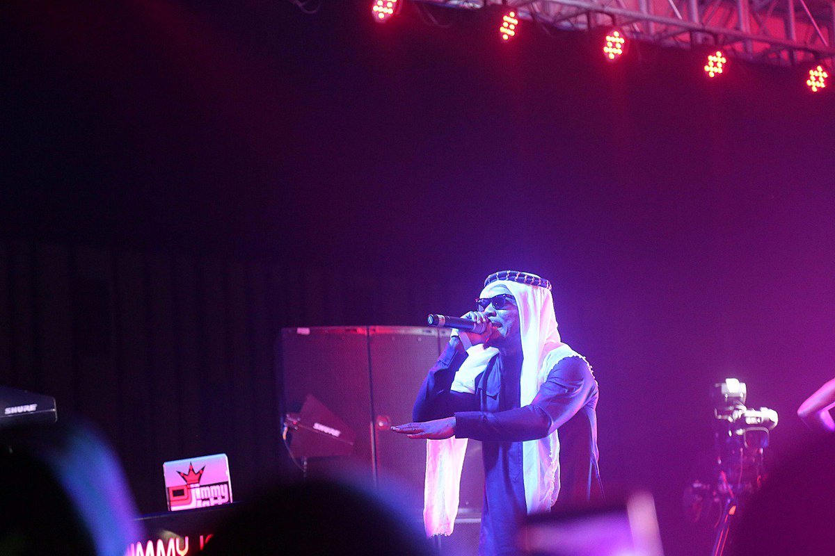 bhmng's tweet image. .@oritsefemi delighting music fans at #HeadiesNomineesConcert. #AboutLastNight