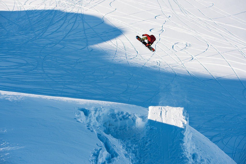 LUMBOS's tweet image. RT @TWSNOW: Time to cast your votes and win a free #gopro. The polls are open instagram.com/p/_35AyfwPSm/